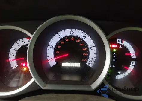 2013 Toyota Tacoma Base V6 z USA, uszkodzony, nr VIN 3TMLU4EN1DM106960